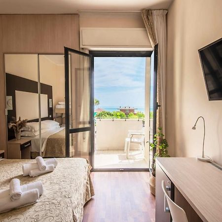 מילאנו מריטימה Hotel Baby B&B מראה חיצוני תמונה