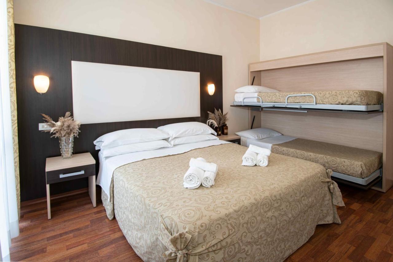 מילאנו מריטימה Hotel Baby B&B מראה חיצוני תמונה